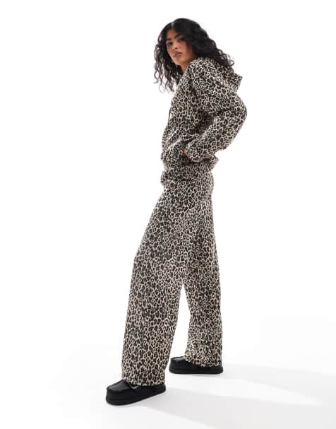 ASOS DESIGN wide leg jogger co-ord in leopard print - view 1