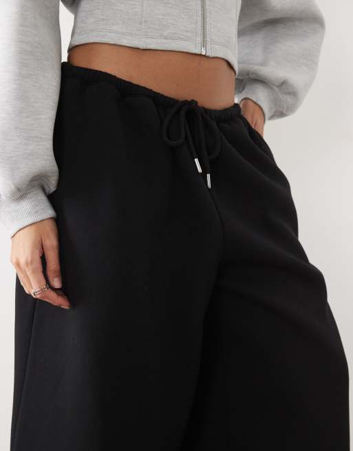 ASOS DESIGN wide leg jogger short set in black, 4 of 5