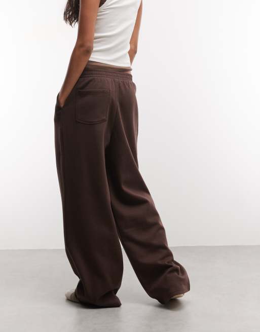 ASOS DESIGN Wide leg jogger with pleat in brown, 5 of 5