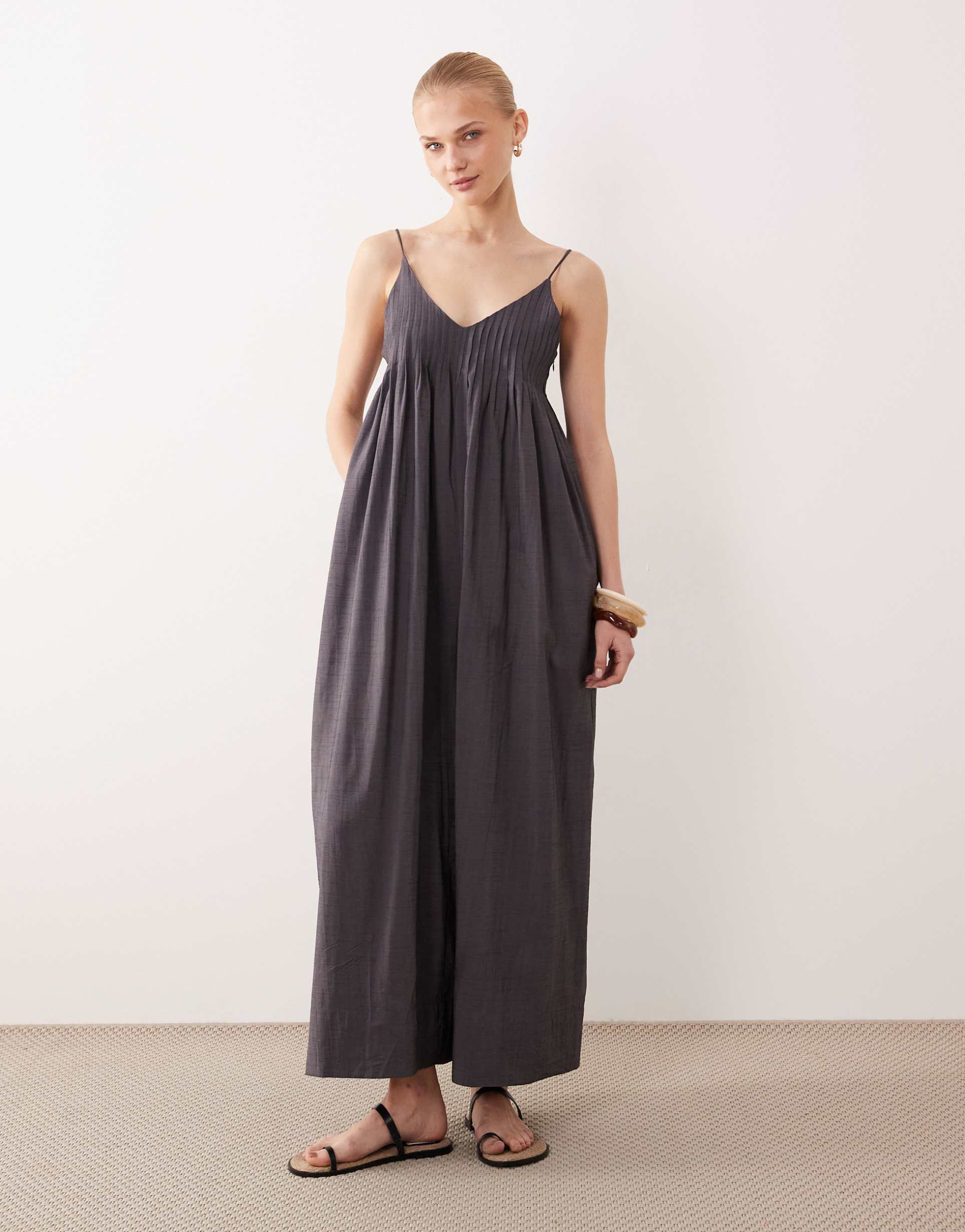 asos design wide leg jumpsuit with pintuck detail in gray