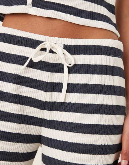 ASOS DESIGN wide leg pants in in navy and white stripe (part of a set), 3 of 5