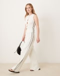 [ASOS DESIGN] ASOS DESIGN wide leg pants with contrast piping in cream (Part of a set)-White S Cream
