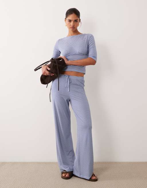 ASOS DESIGN set with tie detail in stripe, 2 of 3