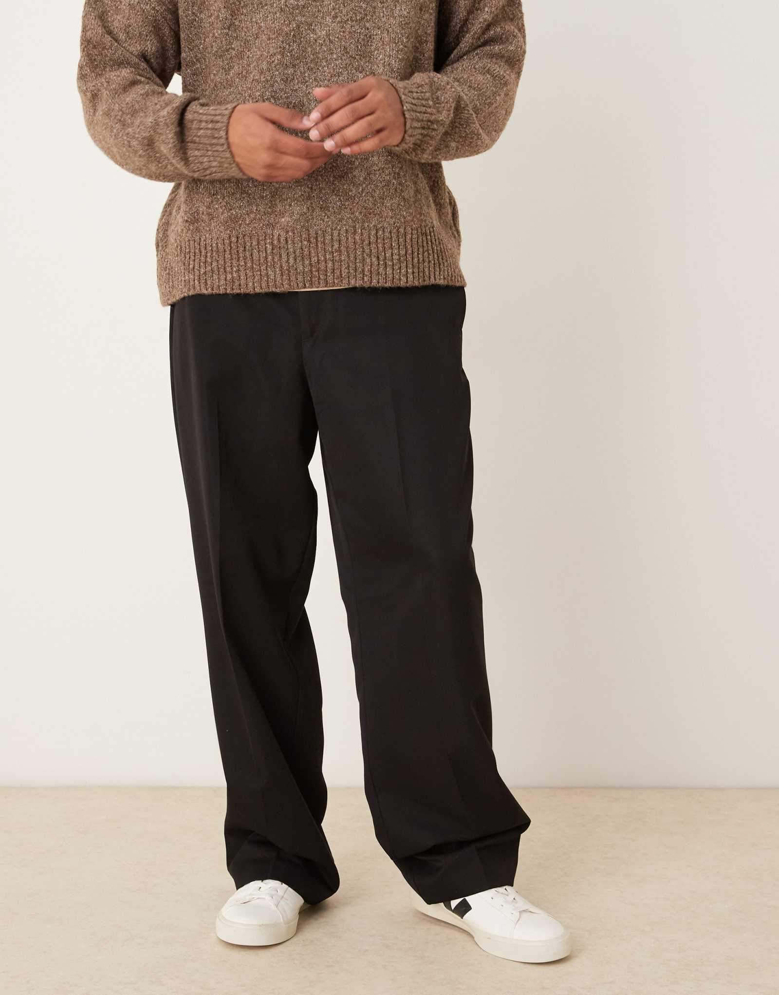 Дизайнерские плиссированные брюки ASOS с широкими штанинами и поясом на резинке черного цвета