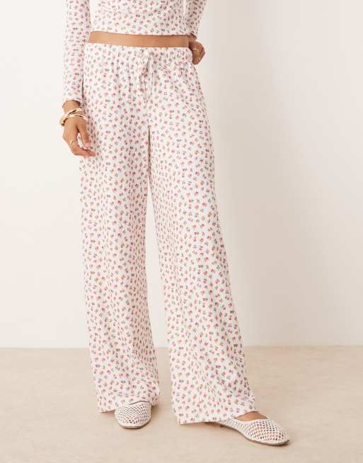 ASOS DESIGN wide leg pointelle trouser co-ord in ditsy floral, 2 of 5