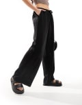 [ASOS DESIGN] ASOS DESIGN wide leg pull on pants with linen in black 4 Black