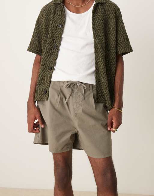 ASOS DESIGN wide leg shorter length shorts in khaki with pleats and drawstring, 5 of 5