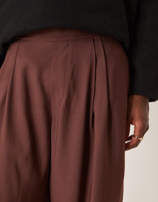ASOS DESIGN wide leg smart trousers with elasticated back and double pleat in brown, 3 of 5