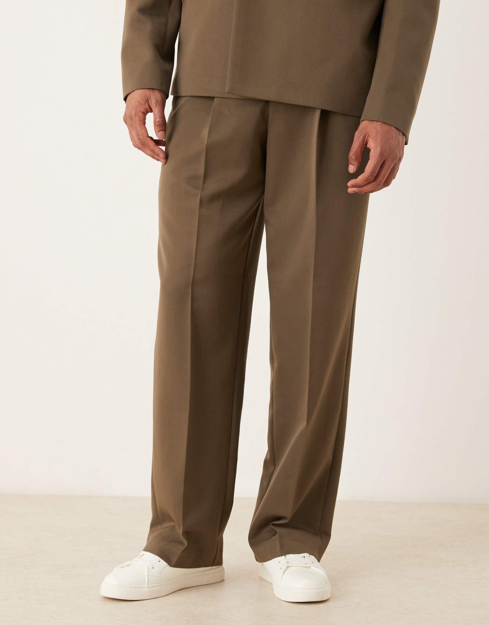 Широкие костюмные брюки ASOS DESIGN оливкового цвета