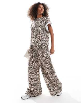 Asos Design Wide Leg Sweatpants In Leopard - Part Of A Set-multi