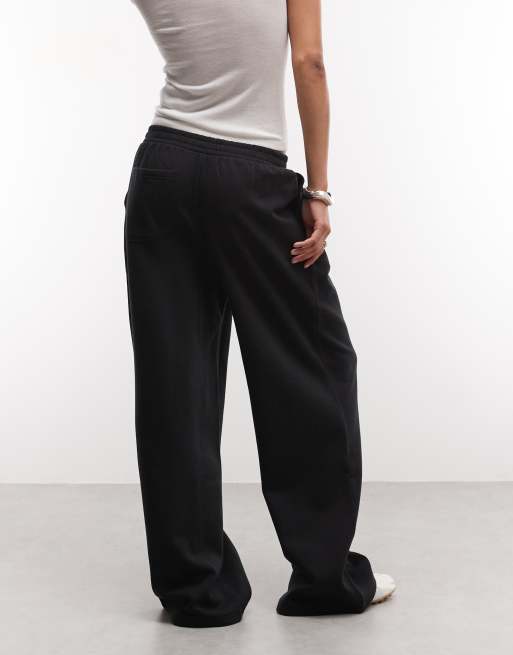 ASOS DESIGN Wide leg sweatpants with pleat in black, 5 of 5