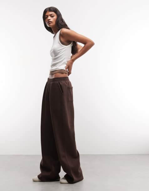 ASOS DESIGN Wide leg sweatpants with pleat in brown - view 1