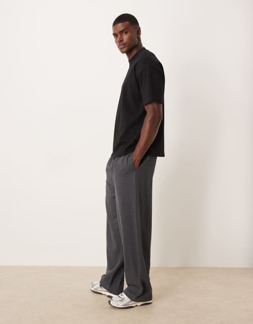 ASOS DESIGN wide leg sweatpants with pleats in charcoal, 3 of 5
