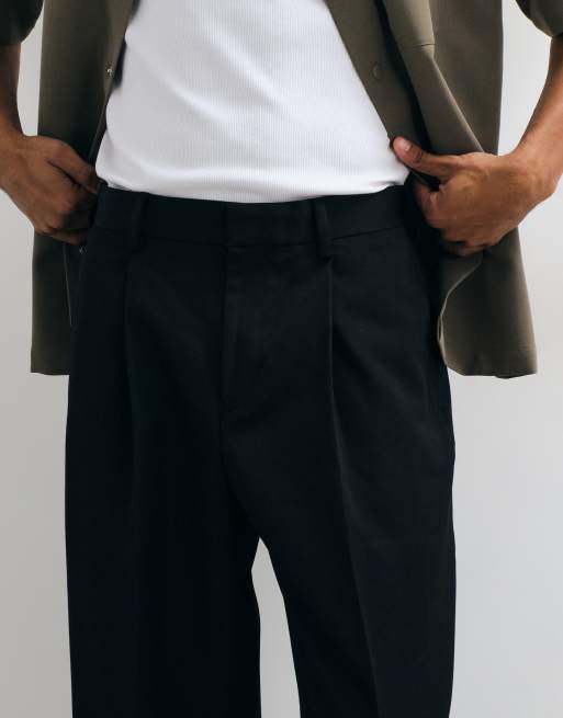 ASOS DESIGN wide leg tailored trousers with front pleats in black, 4 of 5