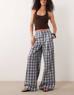 ASOS DESIGN wide leg trouser in check-Blue