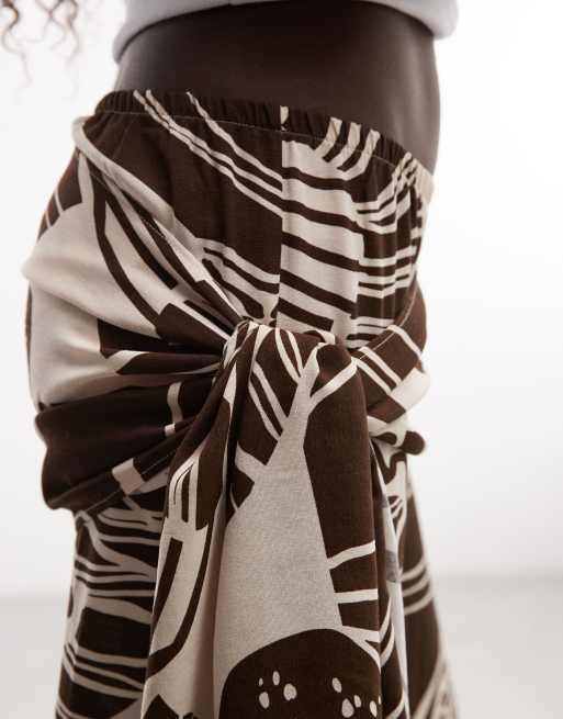 ASOS DESIGN wide leg trouser with scarf detail in conversation print, 4 of 5