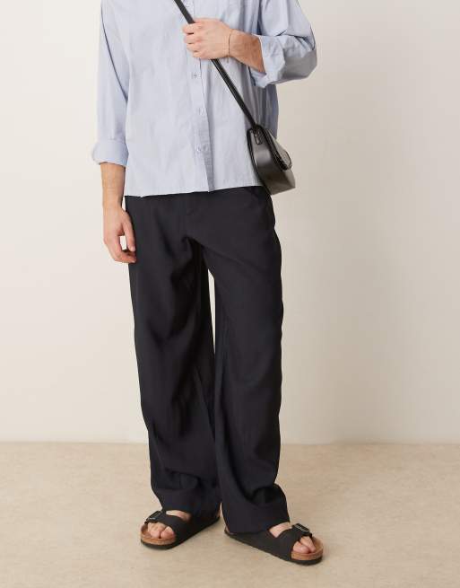ASOS DESIGN wide leg trousers in navy , 3 of 5