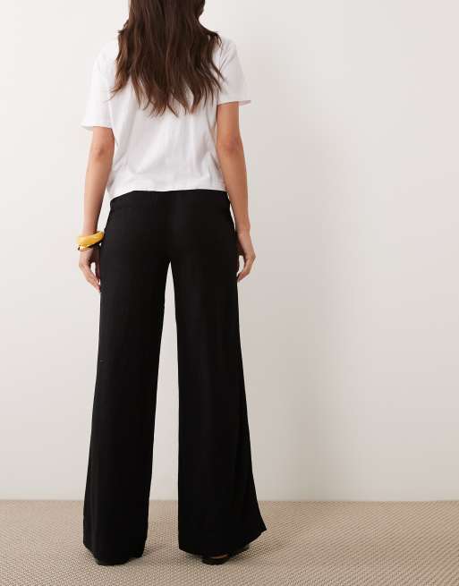 ASOS DESIGN wide leg trousers with pleat detail in linen blend in black, 5 of 5