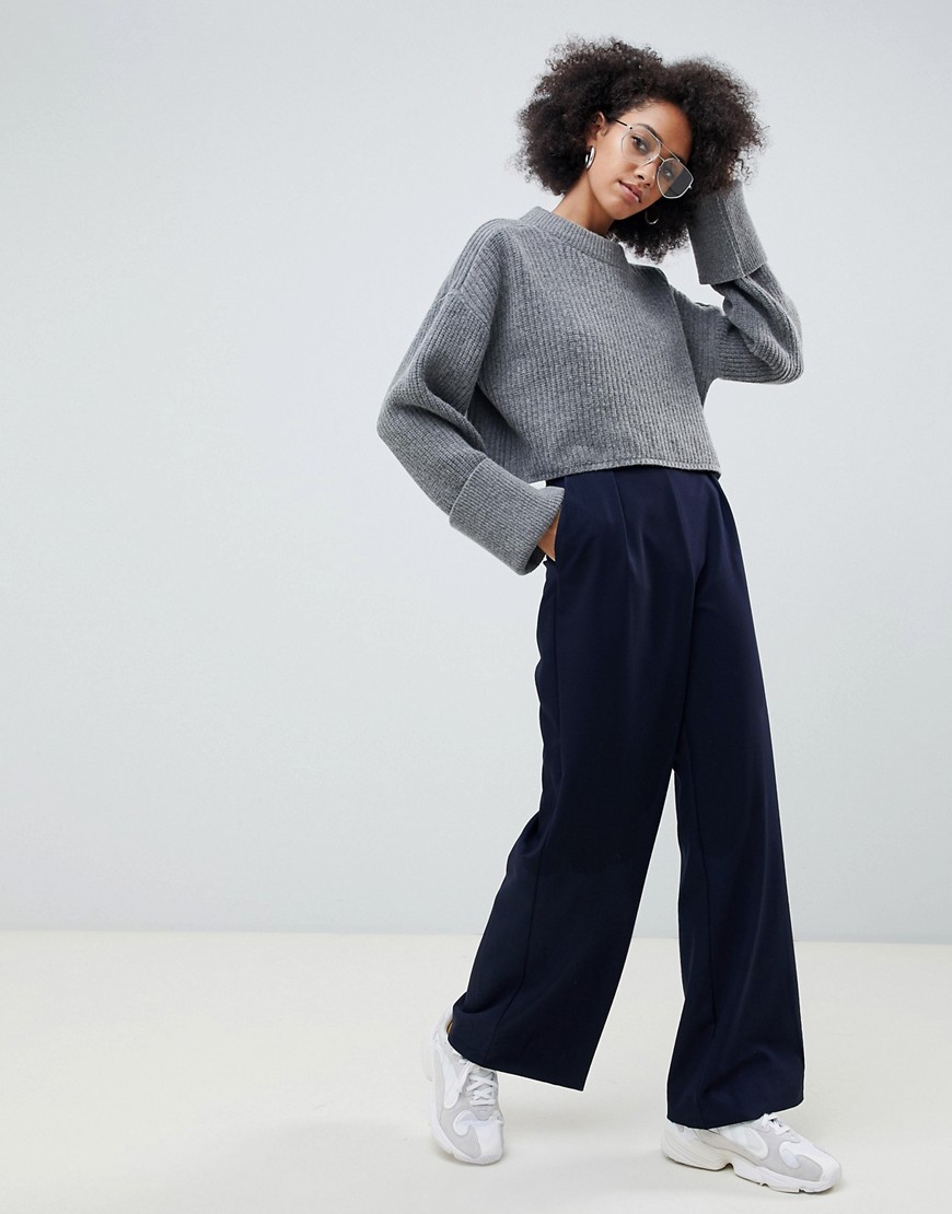 ASOS DESIGN wide leg trousers with pleat detail-Navy