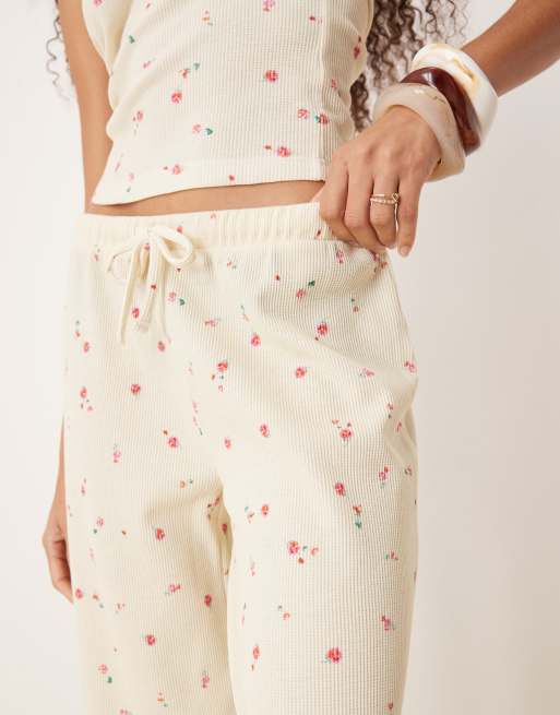 ASOS DESIGN wide leg waffle trouser co-ord in lemon ditsy print, 3 of 5