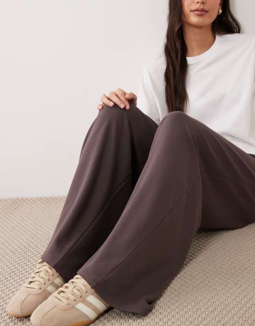 ASOS DESIGN wide leg with pleat detail co-ord trouser in brown, 2 of 5