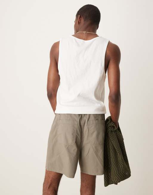 ASOS DESIGN wide shorter length shorts in khaki with pleats and drawstring, 3 of 5