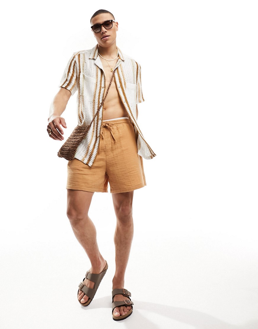 ASOS DESIGN wide shorts in shorter length in tan-Brown