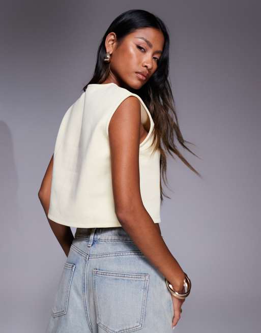ASOS DESIGN wide shoulder boxy cropped waistcoat in buttermilk yellow - YELLOW, 3 of 4