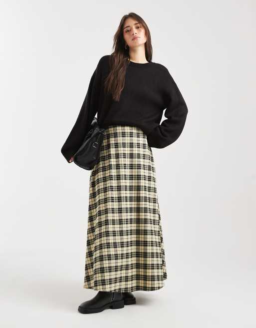ASOS DESIGN wide sleeve oversized knit sweater in black, 3 of 4