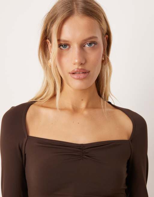 ASOS DESIGN wide sweetheart neckline long sleeve top in brown, 3 of 4
