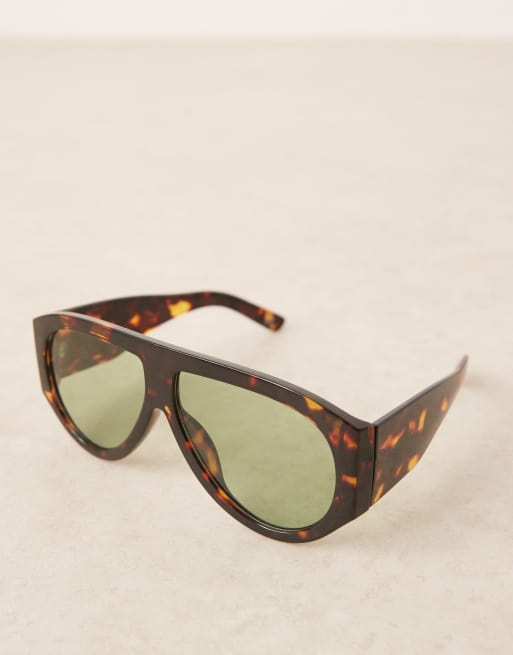 ASOS DESIGN wide temple aviator sunglasses in tort with green lenses, 2 of 3