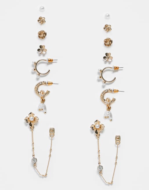 ASOS DESIGN – Wielopak kolczyków z kwiatowymi motywami i perełkami w złotym kolorze