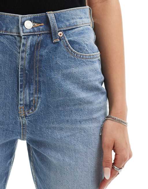 ASOS DESIGN - Wijd uitlopende jeans met halfhoge taille in middenblauw, 5 van 5