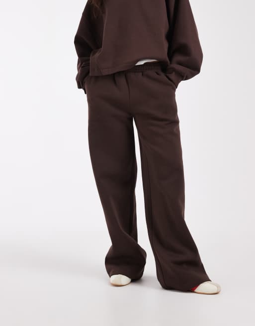 ASOS DESIGN wijde joggingbroek met brushback in bruin, 2 van 5
