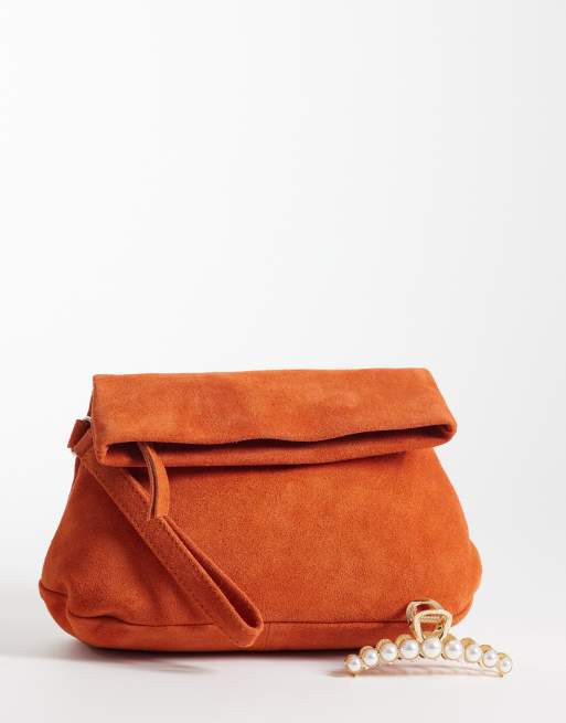 ASOS DESIGN – Wildleder-Clutch in Orange mit gefalteten Ecken, 2 von 4