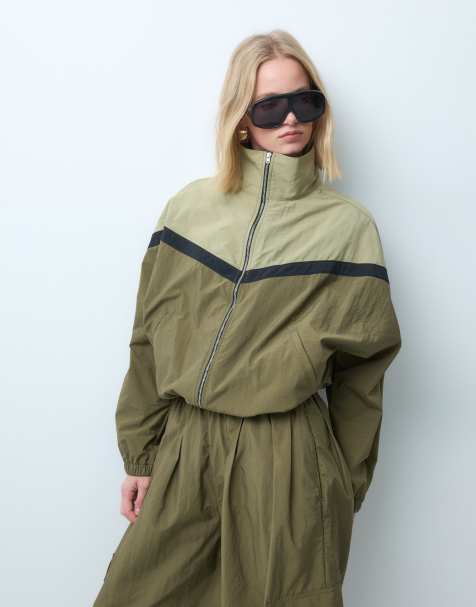 ASOS DESIGN Windbreaker-Jacke mit Fledermausärmeln im Blockfarben-Design in Grün - view 1