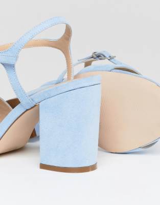 extra wide block heel sandals