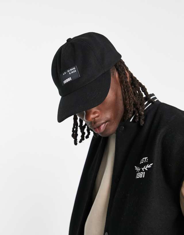 ASOS DESIGN - winter soft baseball cap with badge in black