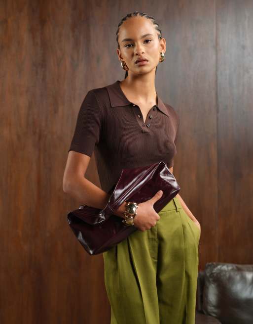 ASOS DESIGN – Wiśniowoczerwona trapezowa torebka na ramię, 3 z 4