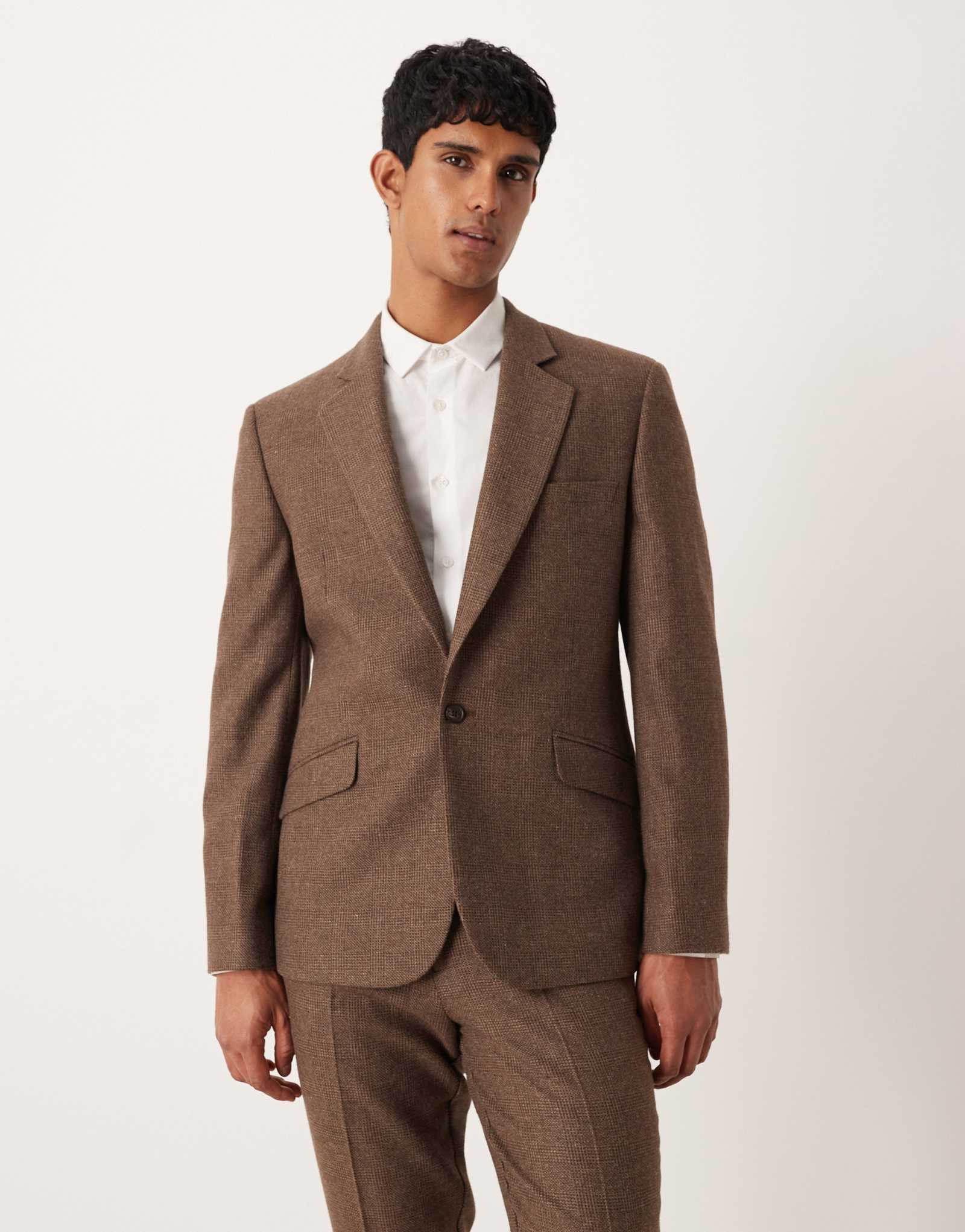 Приталенный пиджак из шерстяной смеси ASOS DESIGN в коричневую клетку