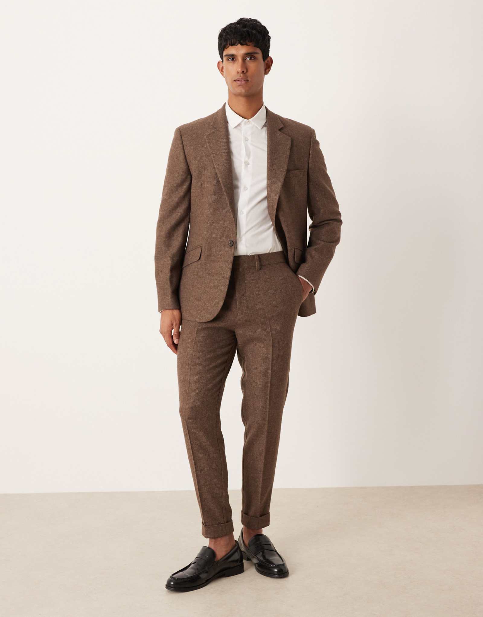 Зауженные костюмные брюки из шерстяной смеси ASOS DESIGN в коричневую клетку