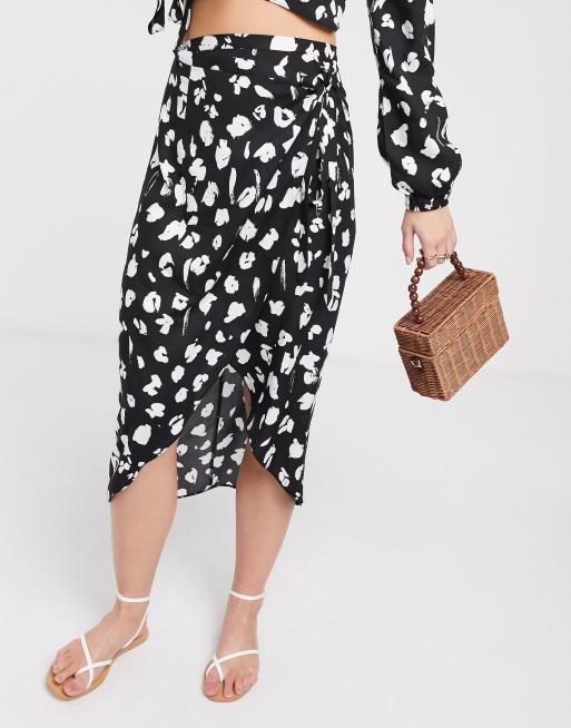 Leopard print 2024 wrap skirt asos