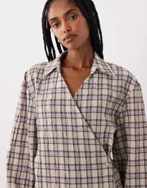 ASOS DESIGN wrap shirt with cocoon sleeves in brown gingham, 2 of 4