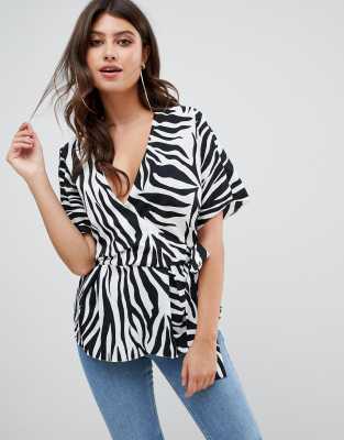 flattering dresses for larger ladies
