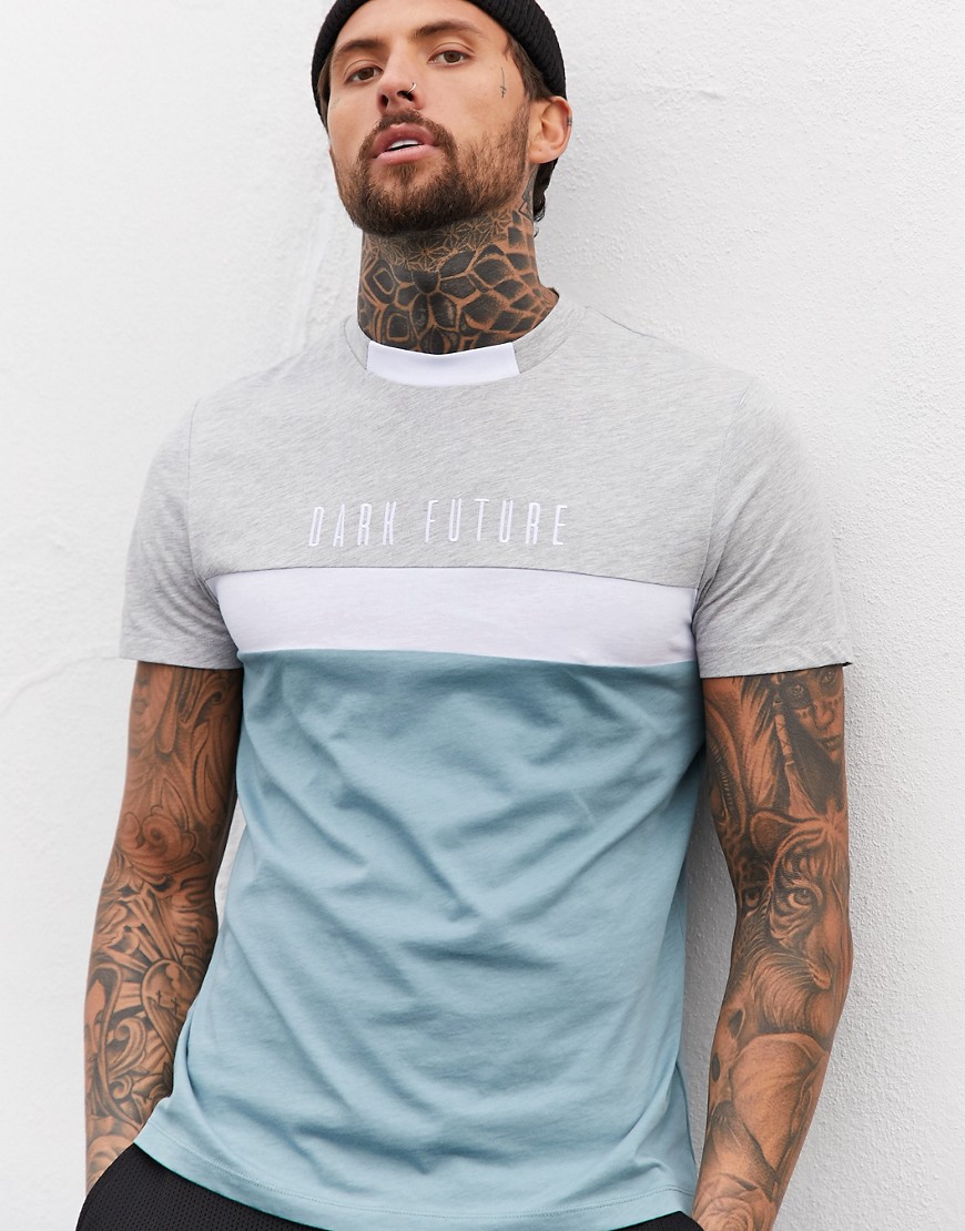 ASOS DESIGN x Dark Future – Blockfärgad t-shirt med kontrasterande halsringning och broderad Dark Future-logga-Grå