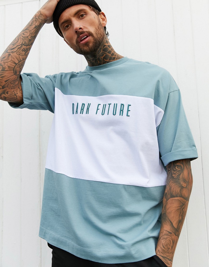 ASOS DESIGN x Dark Future - T-shirt lunga oversize in jersey pesante color block con ricamo Dark Future-Verde