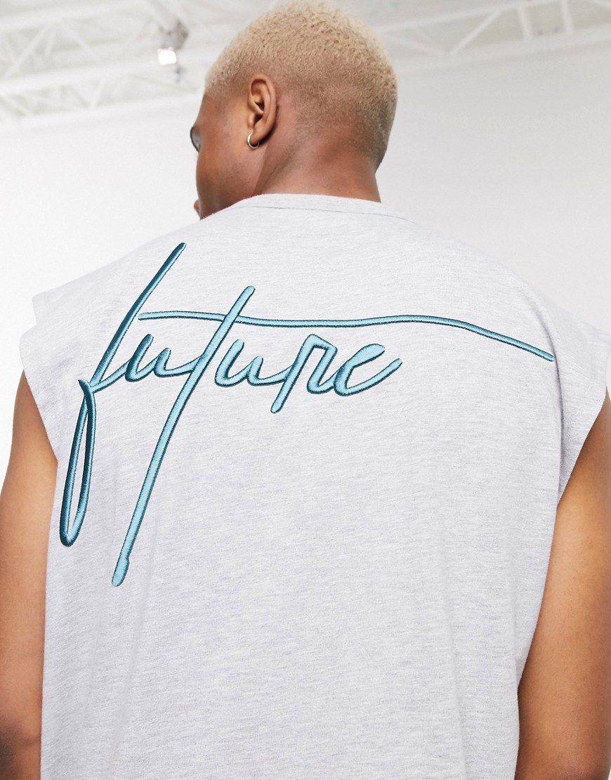 ASOS DESIGN x Dark Future - T-shirt oversize asimmetrica senza maniche con logo Dark Future ricamato davanti e dietro-Grigio
