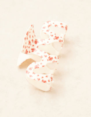 Asos Design Xl Wiggle Shaped Hair Claw