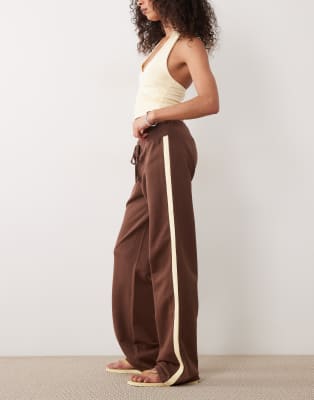 Asos Design Yoga Pants With Contrast Side Stripe In Brown