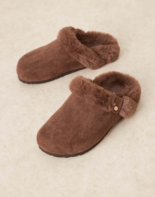 ASOS DESIGN - Zabby - Klomp-pantoffels van imitatiesuède in donkerbruin, 2 van 4